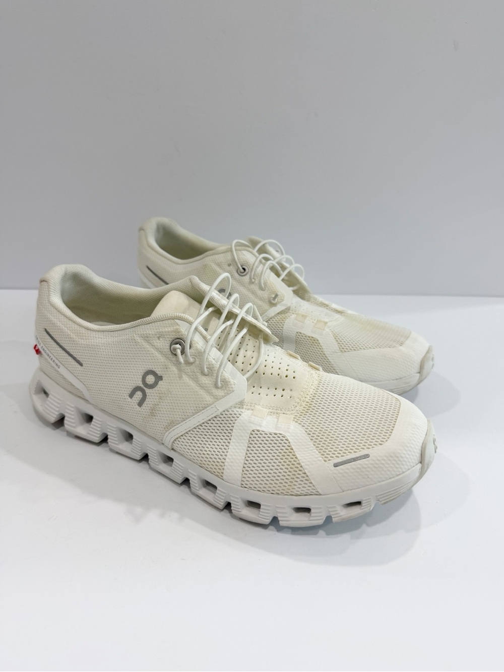 On Running Cloud 5 Women’s Slip On Shoes